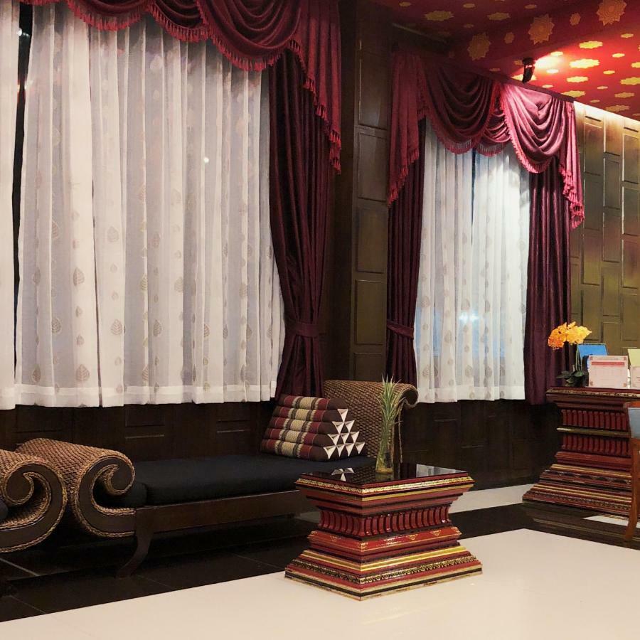 Baan Kata Maytha Karon Bagian luar foto